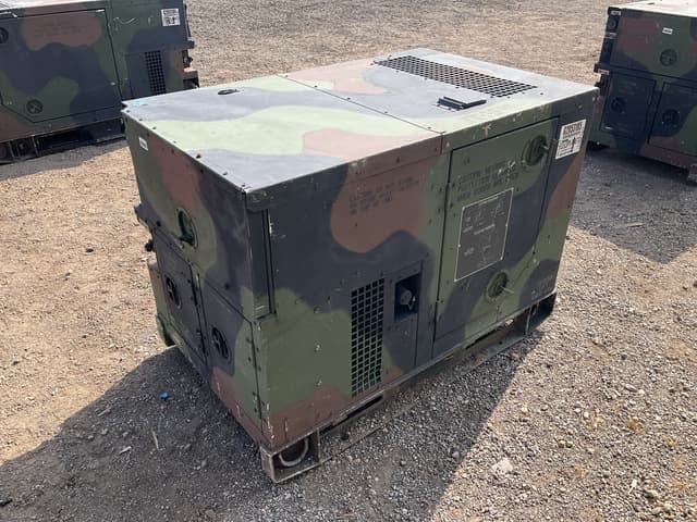 2002 Fermont MEP-802A 5kW Generator Set - alternate view