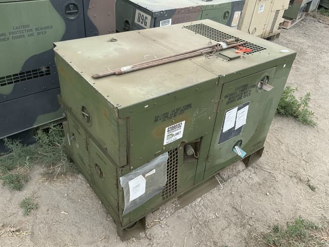 1995 Libby MEP-802A 5kW Generator Set - alternate view