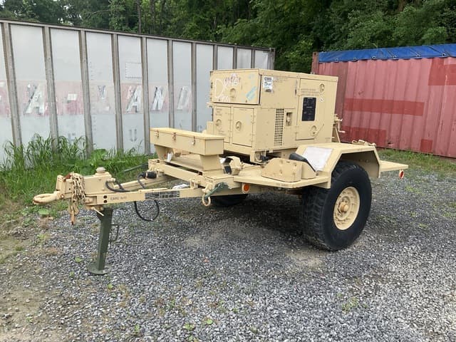 2000 Fermont MEP-802A 5kW Generator Set - alternate view