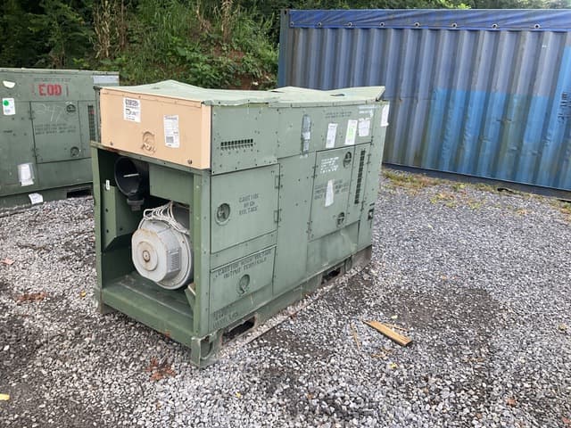 2005 L3 MEP-805B 30kW Generator Set - alternate view