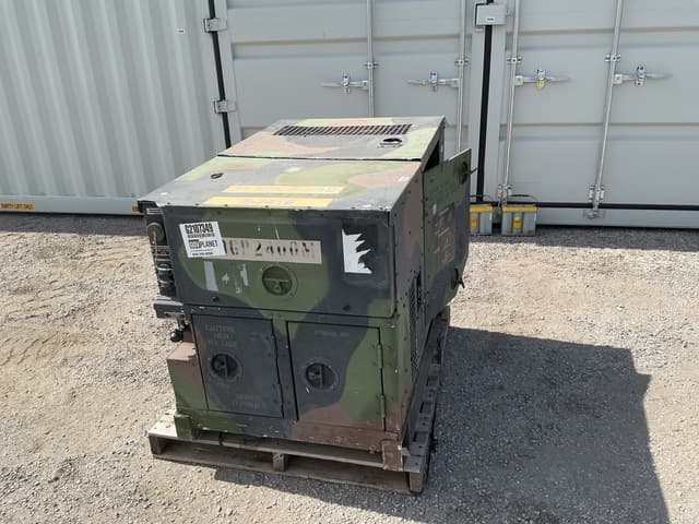 2001 Fermont MEP-802A 5kw Generator Set - alternate view