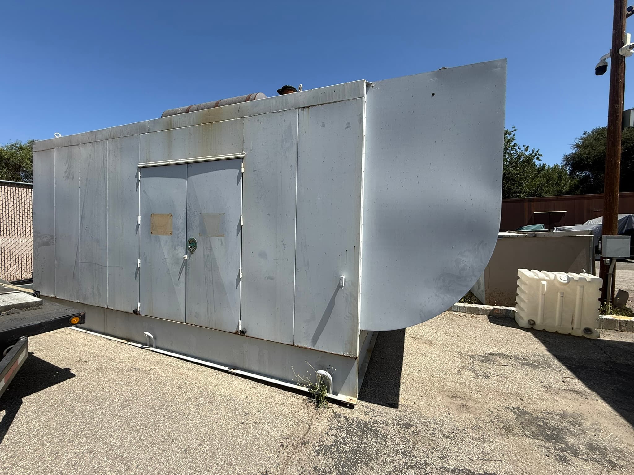 Cummins KTA19 - 450KW Enclosed Diesel Generator Set inventory photo