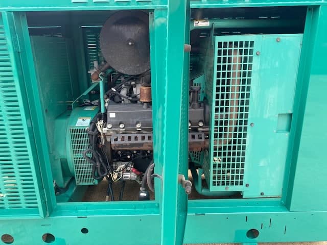 Low Hour Ford WSG1068 85KW Natural Gas Generator Set - Depco Power Systems - view 4