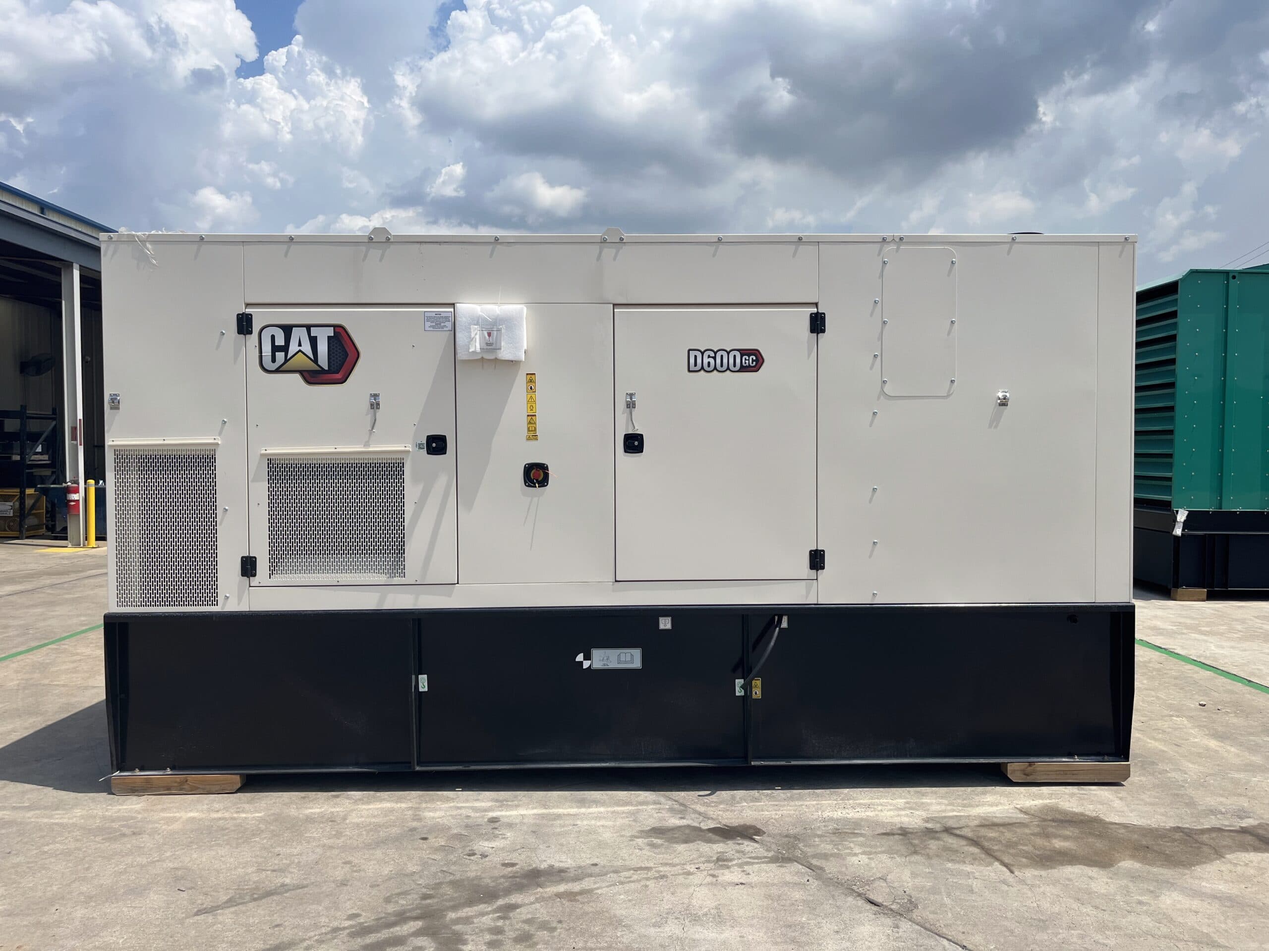 New Caterpillar C18 600KW Tier 2 Diesel Generator Set - Depco Power Systems