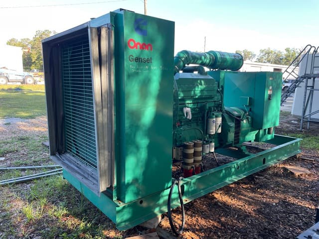 1993 Onan 500DFFB 500 kW Skid-Mounted Generator Set - alternate view