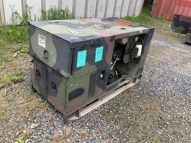 2010 Fermont MEP-803A 10kW Generator Set - alternate view