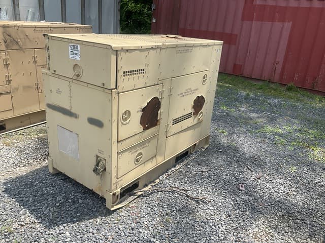2006 Fermont MEP-8044 15kW Generator Set - alternate view