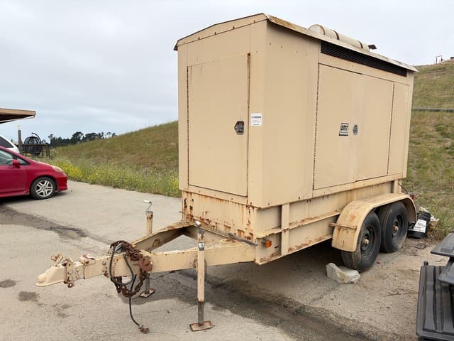 1994 DMT 100 kW Mobile Generator Set - alternate view