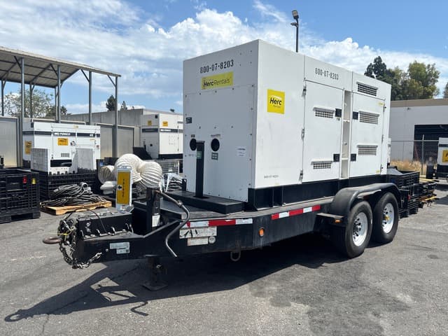 2015 Multiquip DCA-220SSJU4F 220 kVA Mobile Generator Set - alternate view