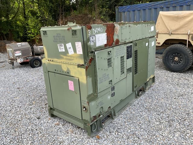 Fermont MEP-807A 100kW Generator Set - alternate view