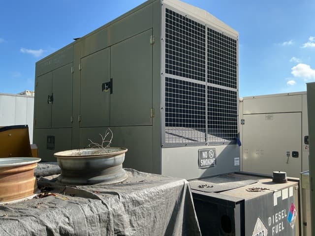Generac SD0500GG 500 kW Skid-Mounted Generator Set - alternate view
