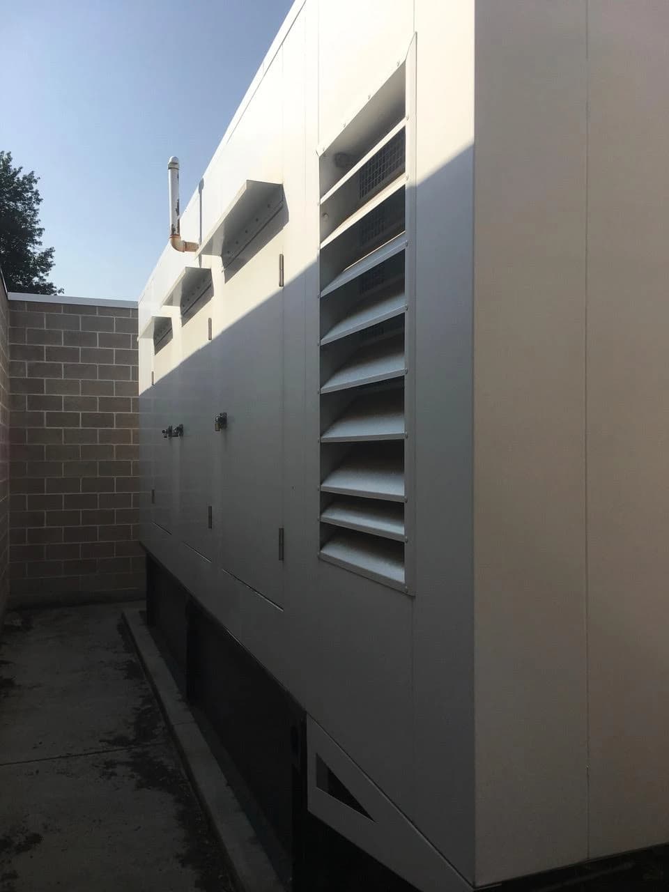 Caterpillar C15 - 400KW Diesel Generator Set