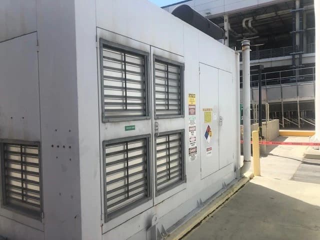 Cummins KTA38 - 1000KW Diesel Generator Set