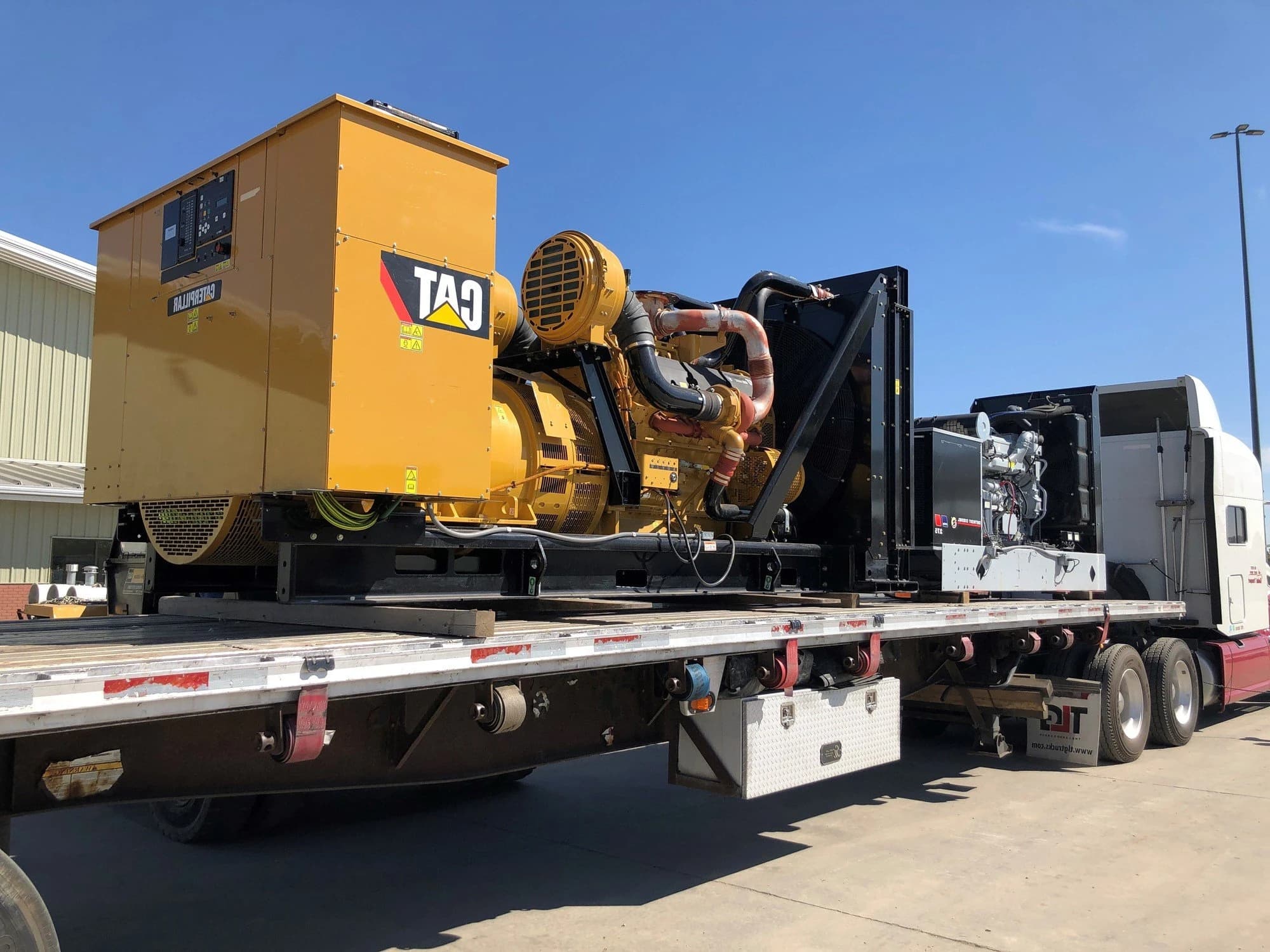 Caterpillar C32 - 1000KW Tier 2 Diesel Generator Set
