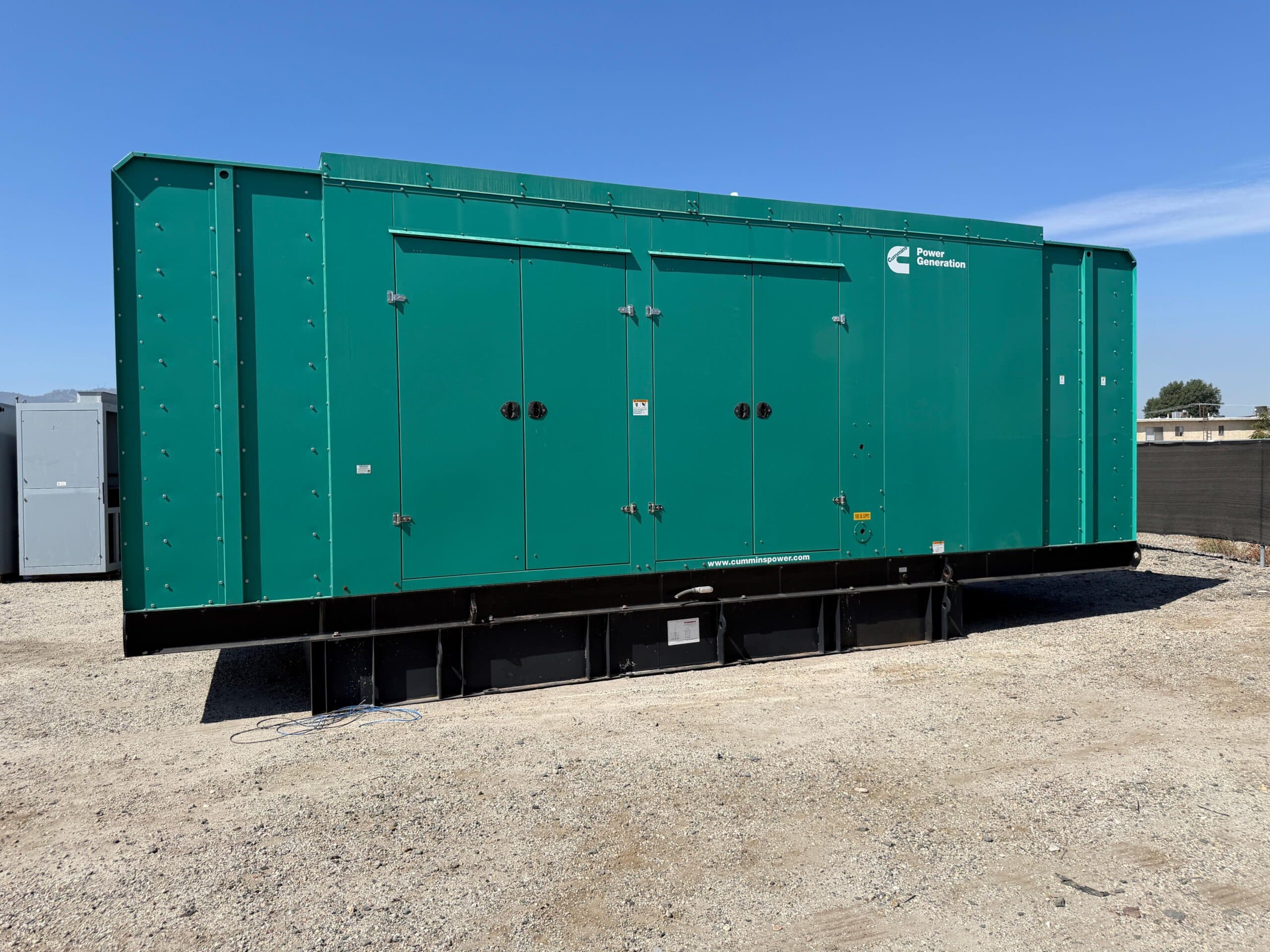 Cummins DQFAD / QST30 - 1000KW Tier 2 Diesel Generator Sets