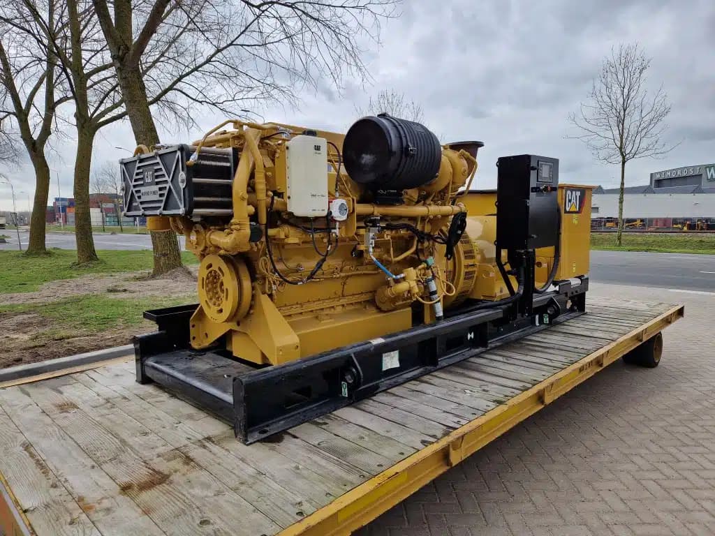 New Surplus Caterpillar C32 ACERT 910KW Diesel Generator Set - Depco Power Systems - view 4