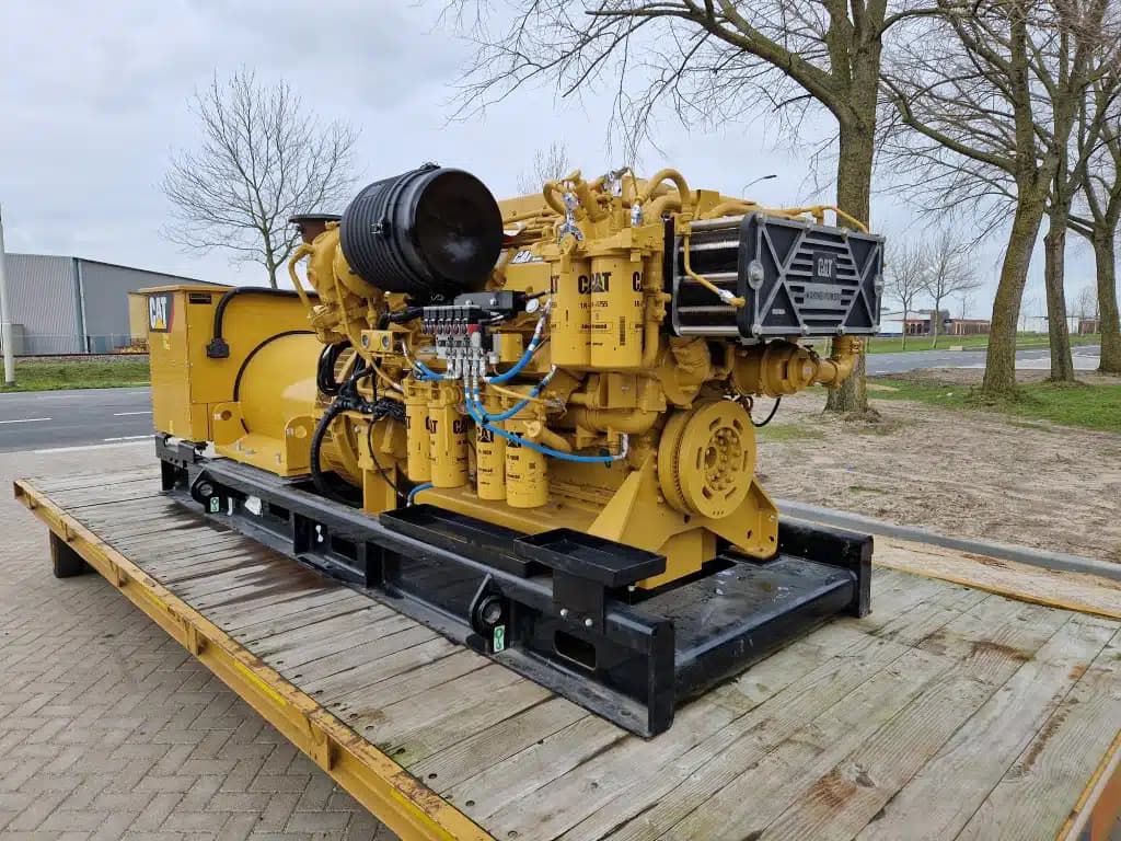 New Surplus Caterpillar C32 ACERT 910KW Diesel Generator Set - Depco Power Systems - view 3