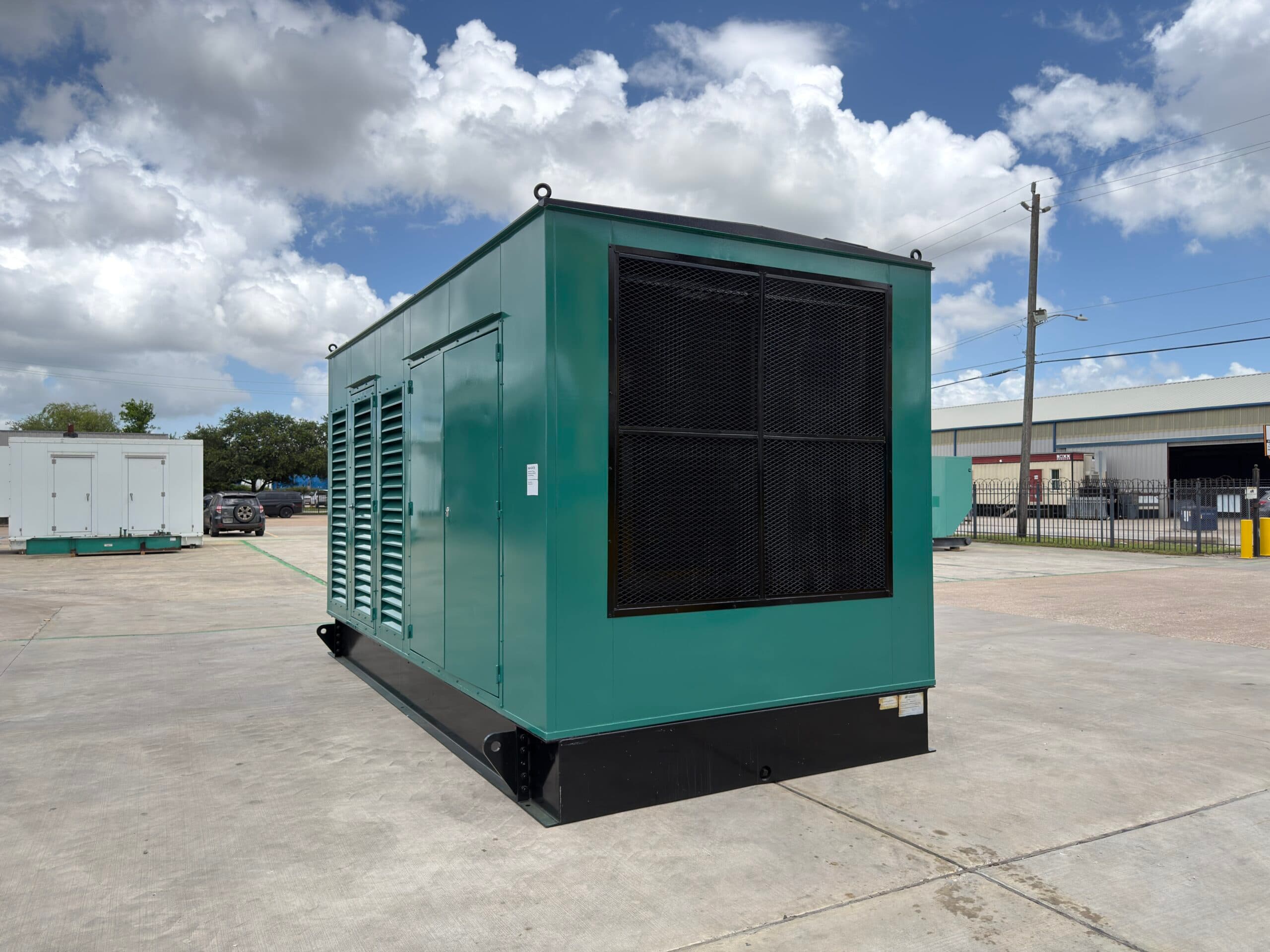 Low Hour Cummins QST30-G1 750KW Tier 1 Diesel Generator Set - Depco Power Systems - view 2