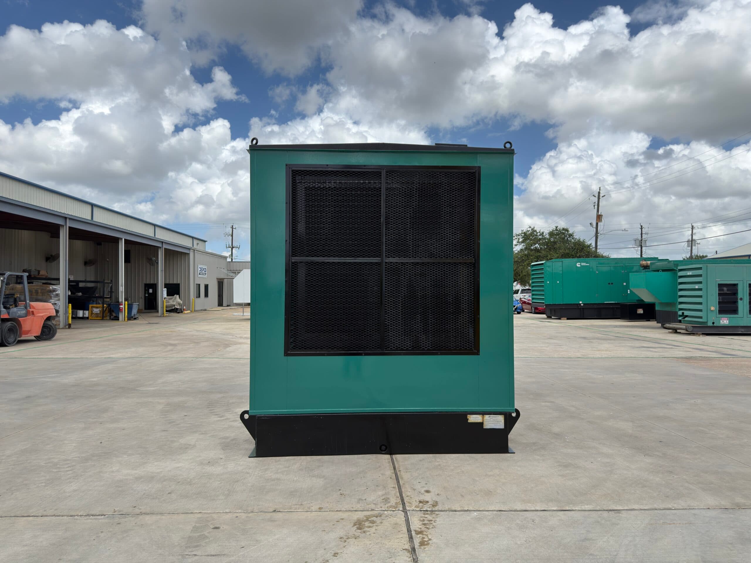 Low Hour Cummins QST30-G1 750KW Tier 1 Diesel Generator Set - Depco Power Systems - view 3